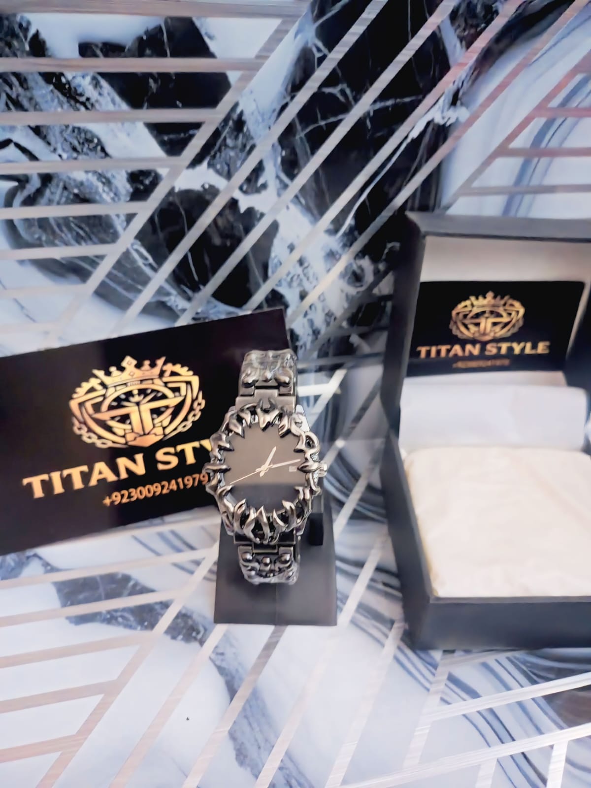 Vampire Watch : Pintime Luxury Flame Dial